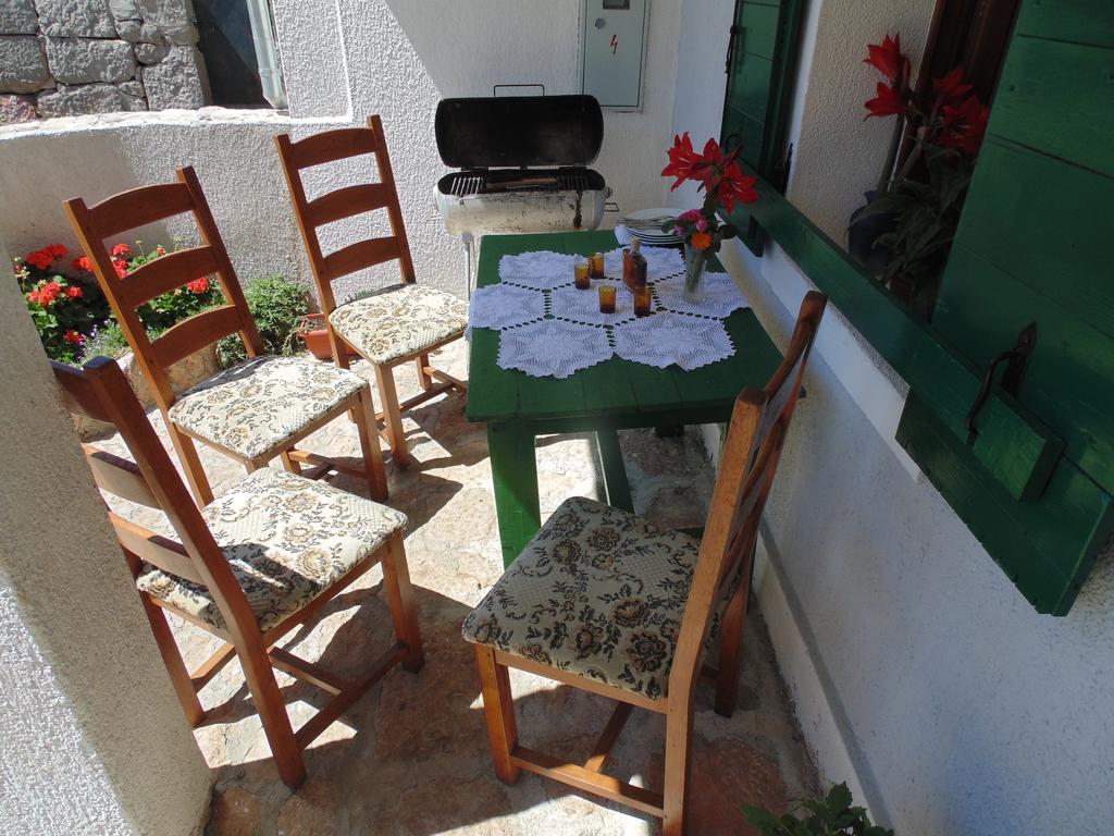 Holiday Home Paklenica Starigrad Paklenica Bagian luar foto