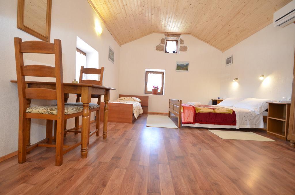 Holiday Home Paklenica Starigrad Paklenica Bagian luar foto